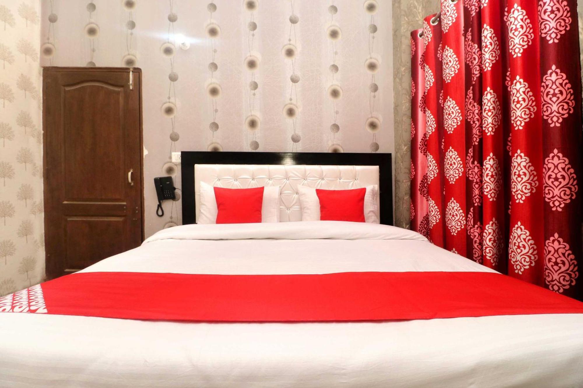 Oyo Hotel Aryan Plaza Chandīgarh Zewnętrze zdjęcie
