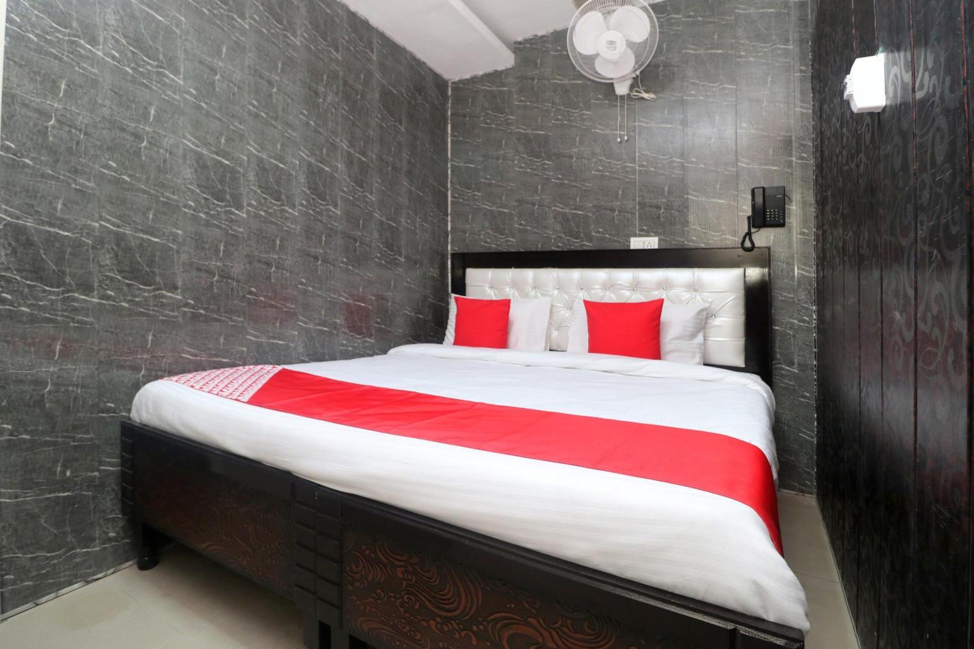 Oyo Hotel Aryan Plaza Chandīgarh Zewnętrze zdjęcie