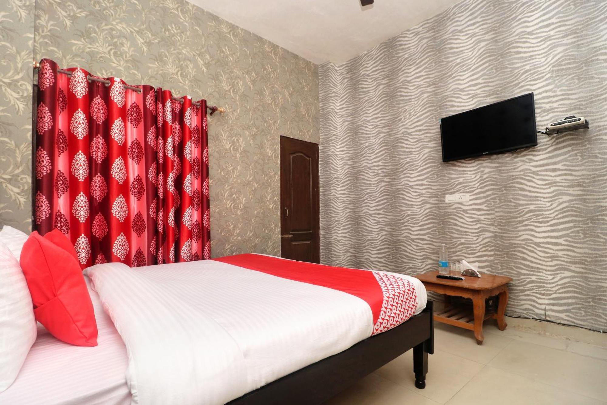 Oyo Hotel Aryan Plaza Chandīgarh Zewnętrze zdjęcie