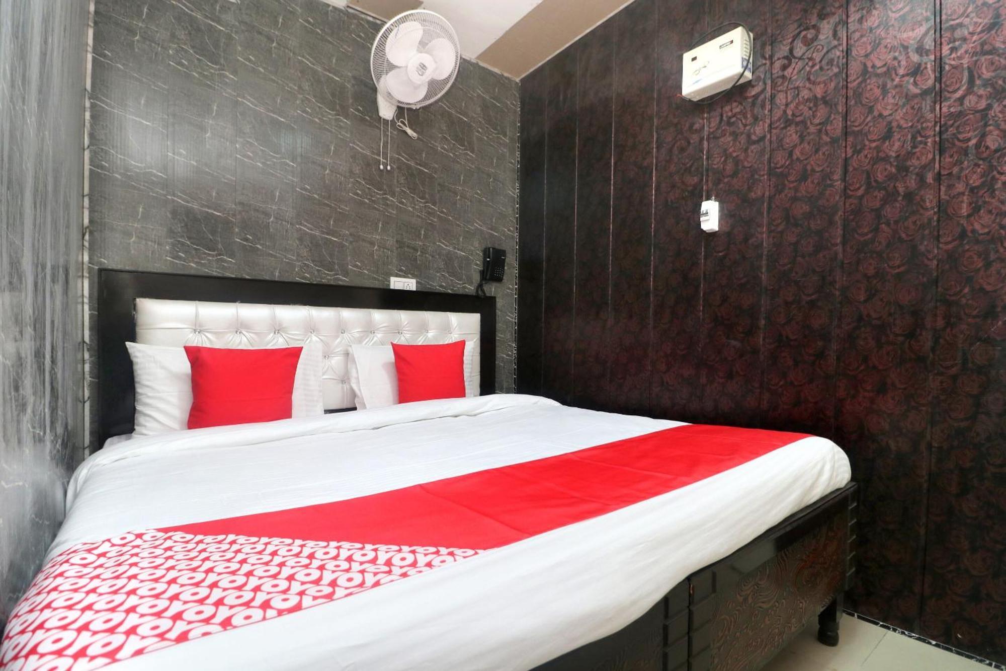 Oyo Hotel Aryan Plaza Chandīgarh Zewnętrze zdjęcie